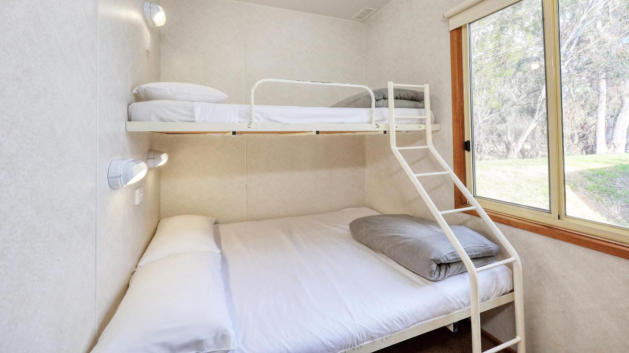 Deniliquin Riverside Caravan Park Esterno foto