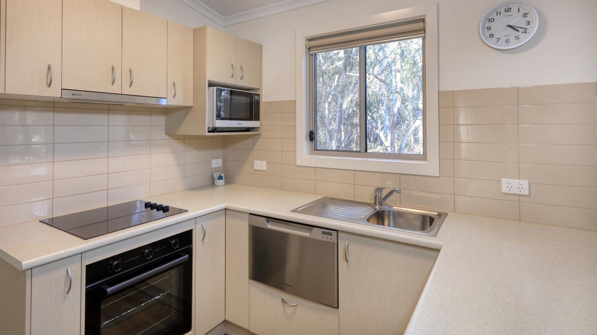 Deniliquin Riverside Caravan Park Esterno foto
